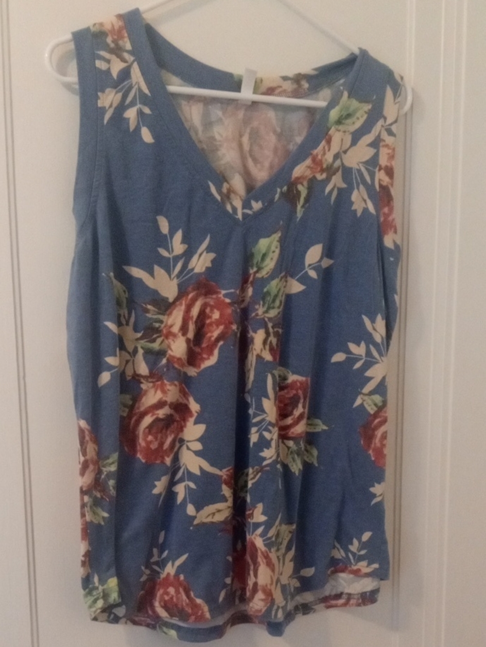 women xl blue flower print tank